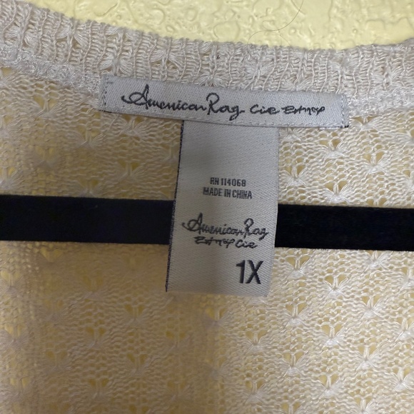 American Rag Cie open front sweater with lace trim - Picture 2 of 4